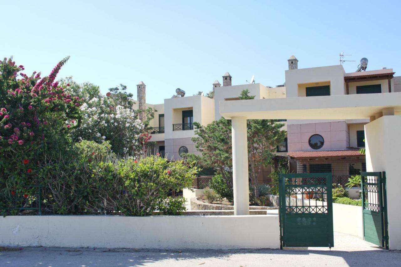 Athina Villa คิโอตาริ ภายนอก รูปภาพ